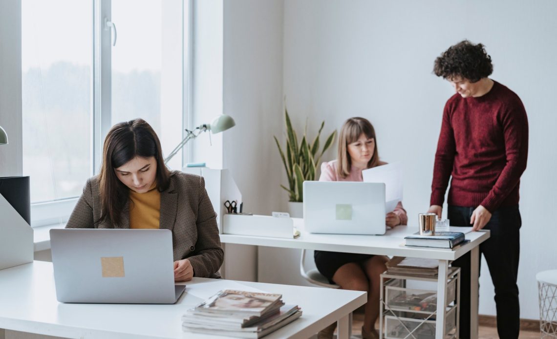 How to manage admins on your LinkedIn company page